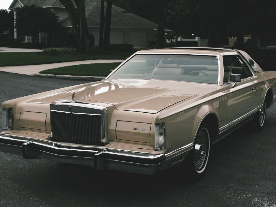 1979 Lincoln Mark V Cartier Coupe