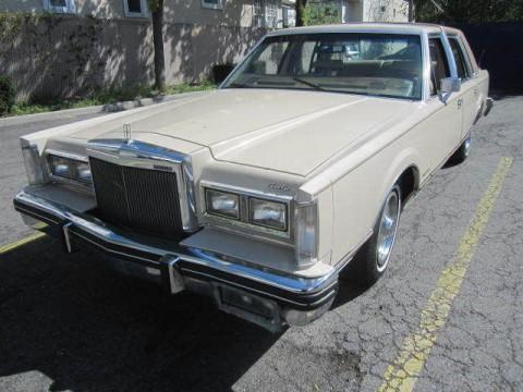 1981 Lincoln Town Car zu verkaufen