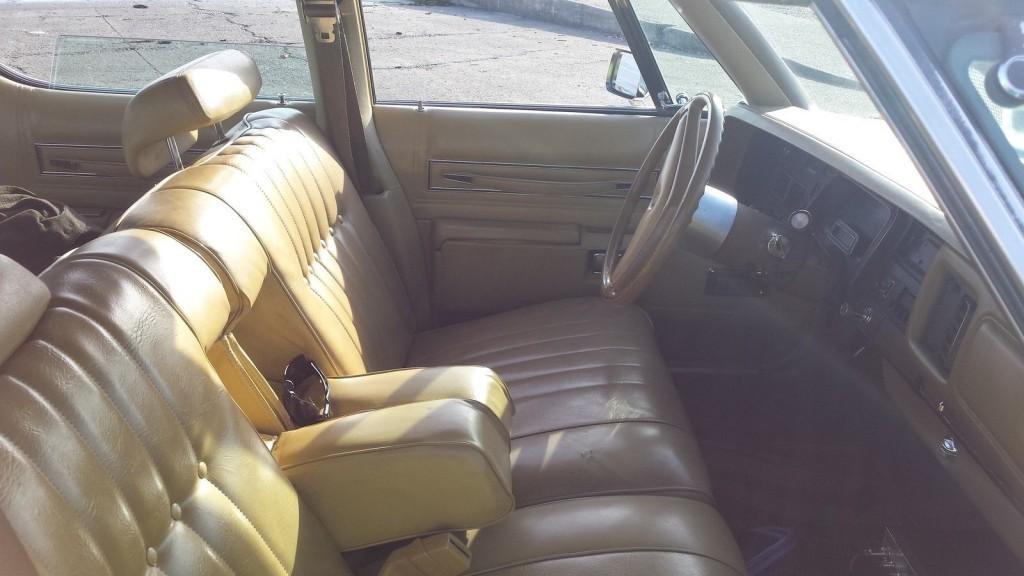 1977 Chrysler Town & Country