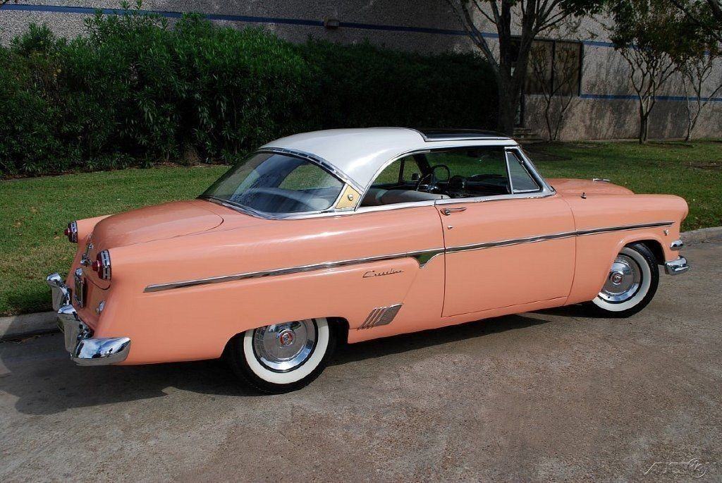 1954 Ford Crestline