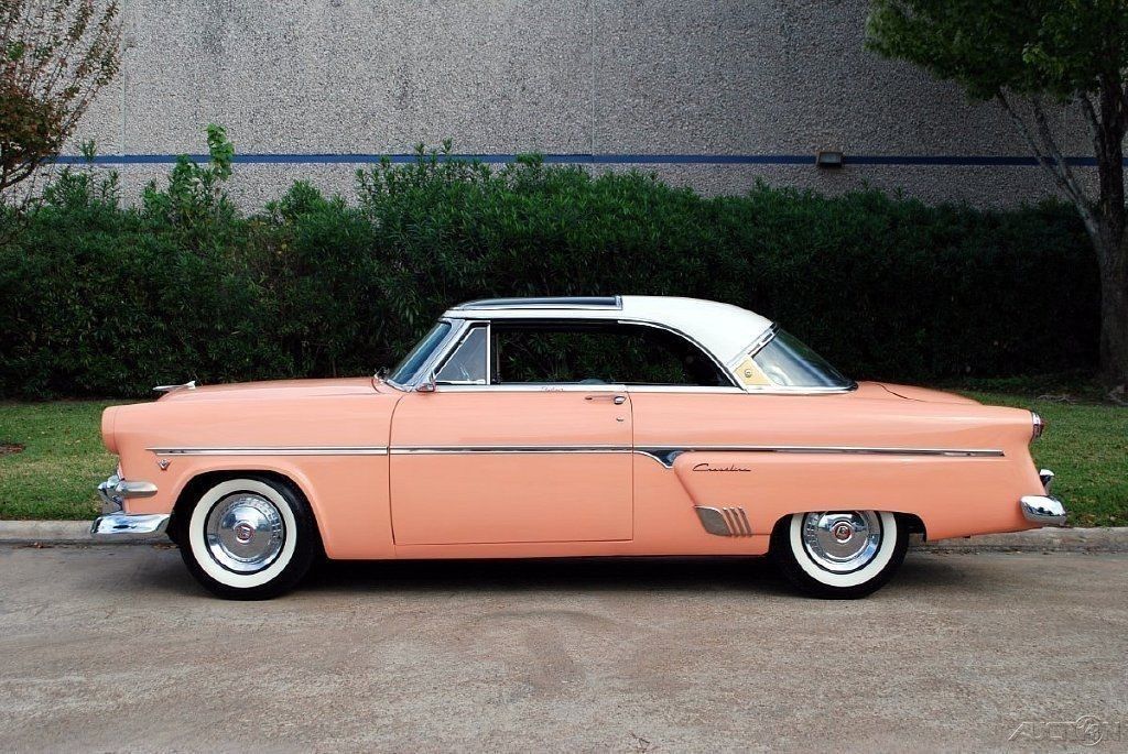 1954 Ford Crestline