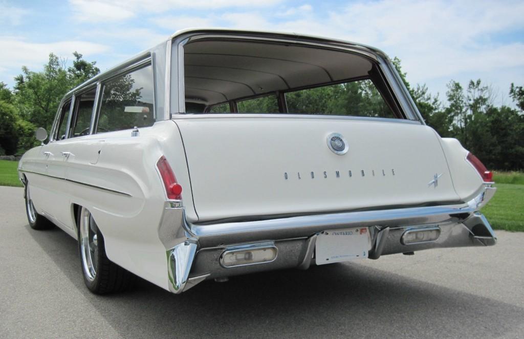 1961 Oldsmobile Dynamic 88 Fiesta