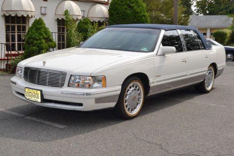 1999 Cadillac DeVille zu verkaufen