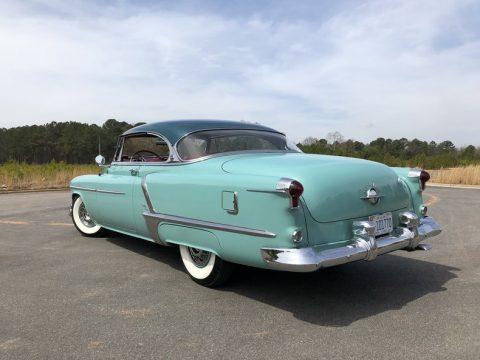 1952 Oldsmobile Ninety-Eight Holiday zu verkaufen