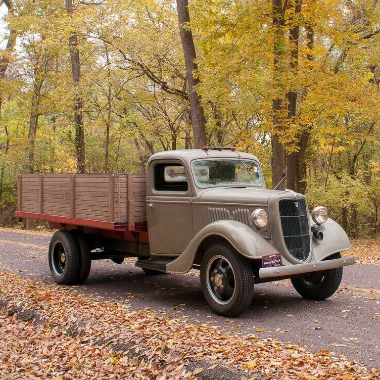 1935 Ford Model 51
