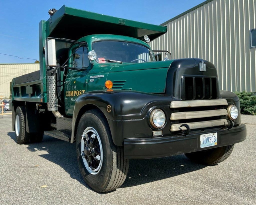 1963 International Harvester R-185