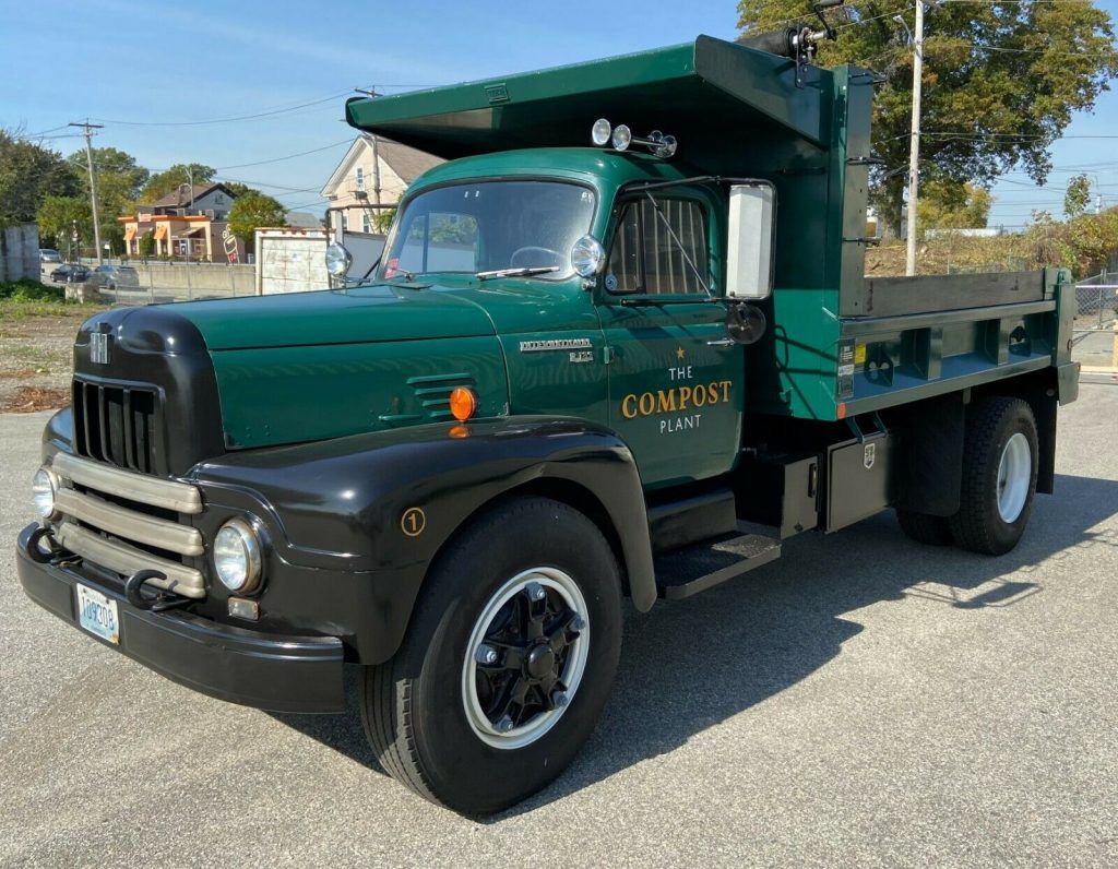 1963 International Harvester R-185