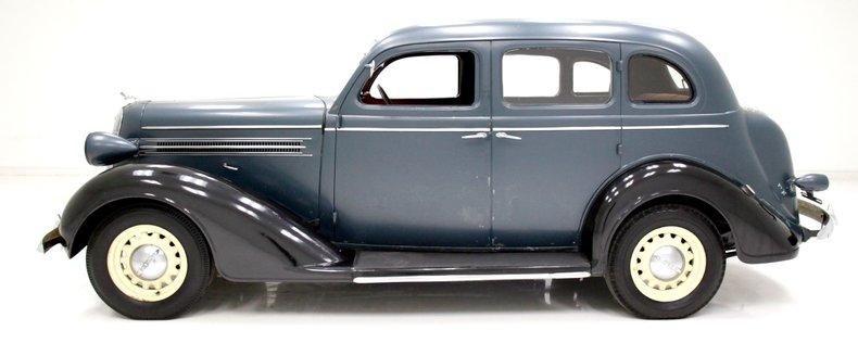 1935 Dodge Model DU Sedan