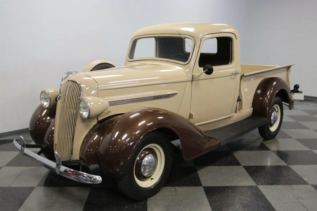 1937 Plymouth PT-50