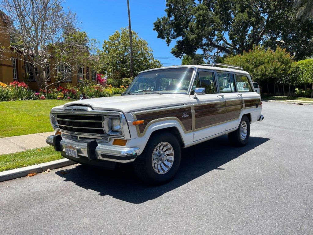 1986 Jeep Grand Wagoneer