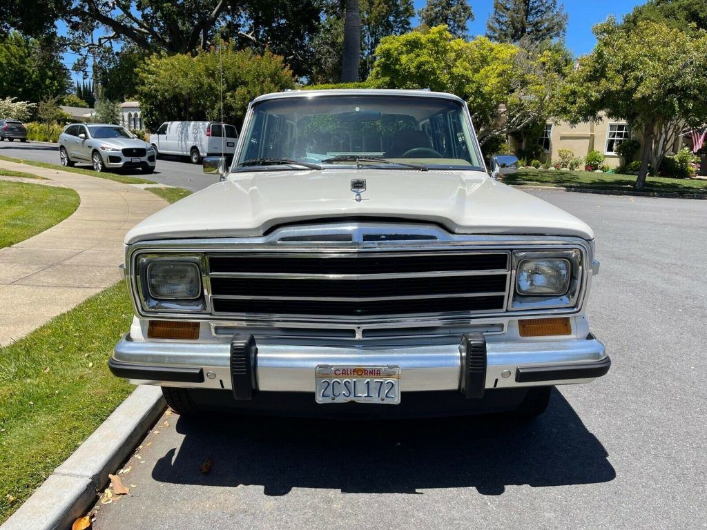 1986 Jeep Grand Wagoneer