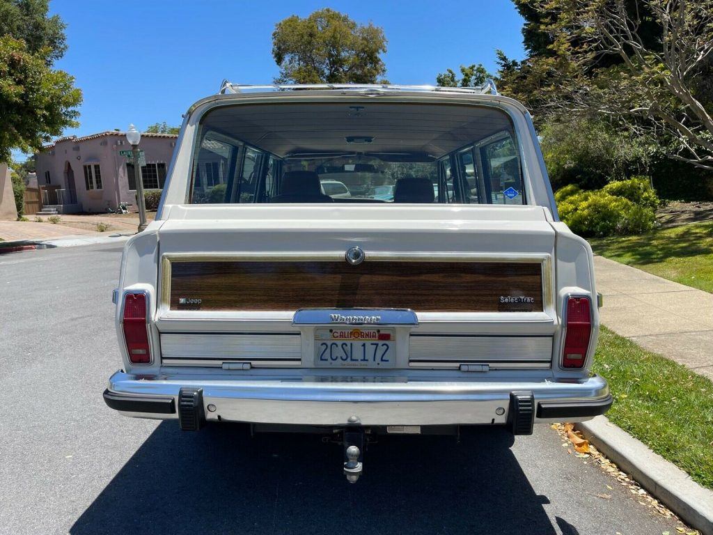 1986 Jeep Grand Wagoneer