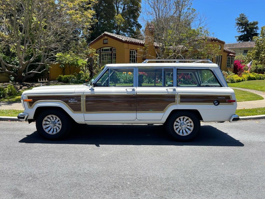 1986 Jeep Grand Wagoneer