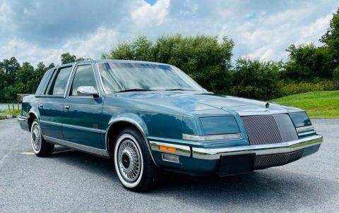1993 Chrysler Imperial zu verkaufen