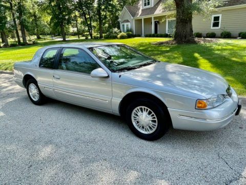 1997 Mercury Cougar zu verkaufen