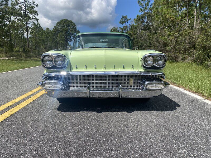 1958 Pontiac Starchief