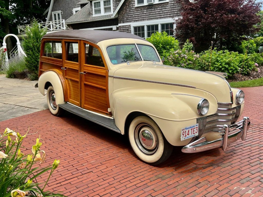 1940 Oldsmobile Deluxe