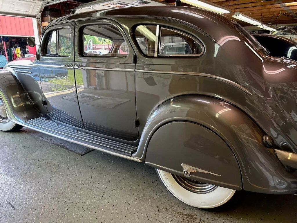 1937 Chrysler Airflow