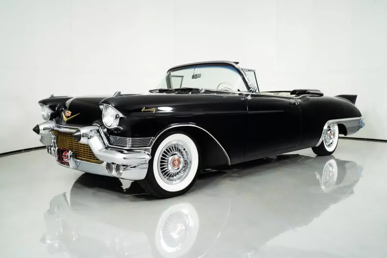 1957 Cadillac Eldorado Biarritz zu verkaufen