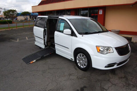 2016 Chrysler Town &amp; Country zu verkaufen