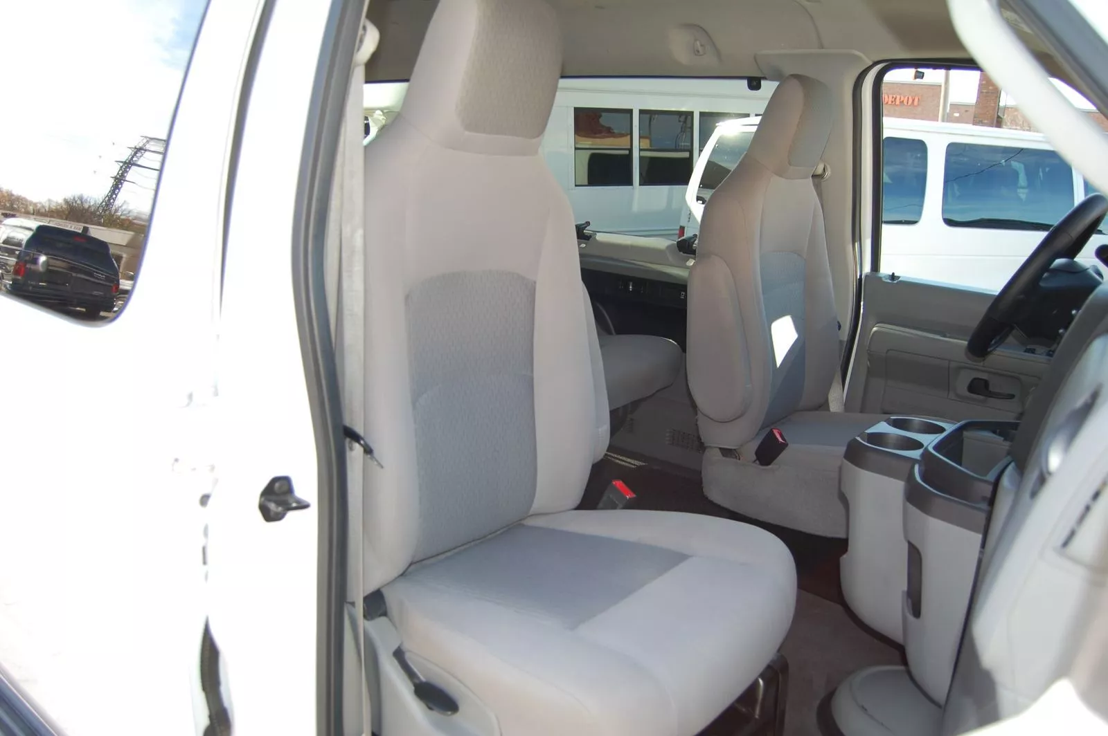 2014 Ford E-350