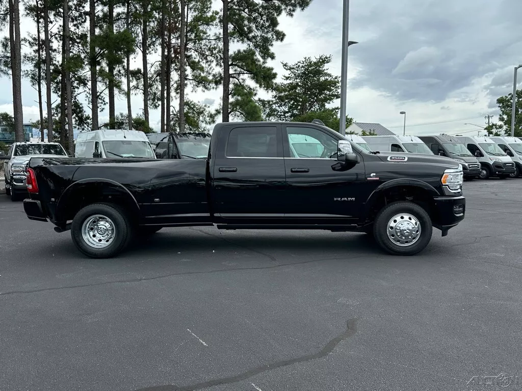 2024 Dodge Ram 3500