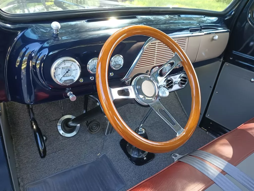 1951 Ford F-1