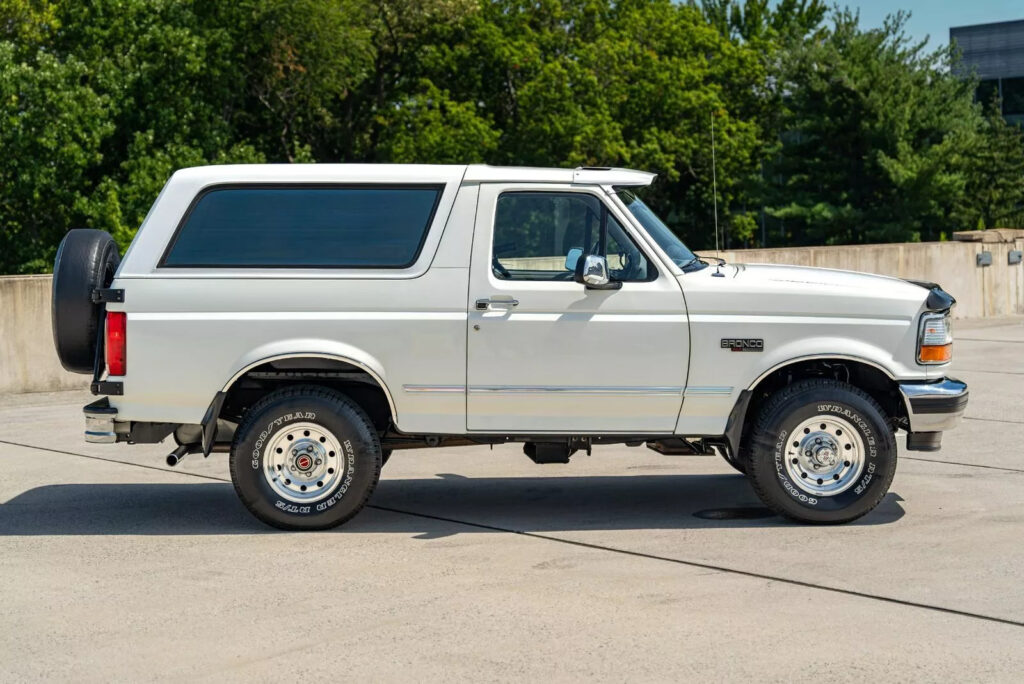 1994 Ford Bronco