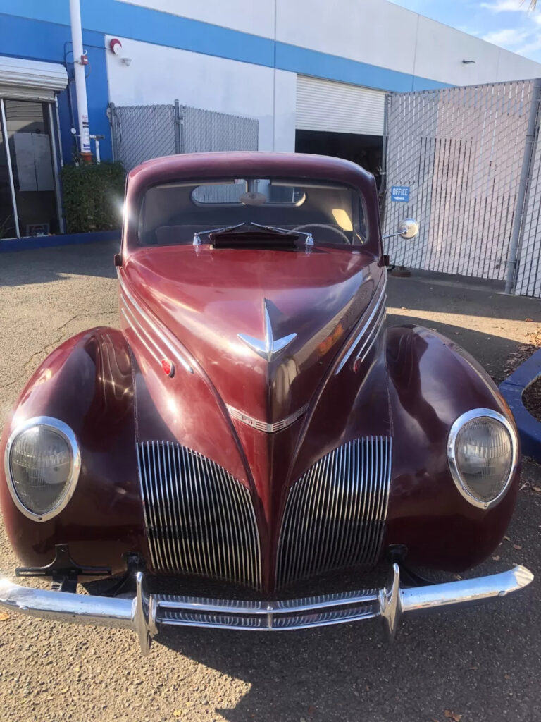1939 Lincoln Zephyr