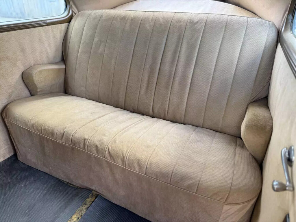 1940 Plymouth Deluxe Special