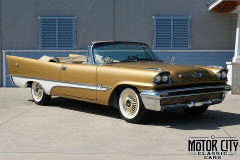 1957 DeSoto Adventurer zu verkaufen