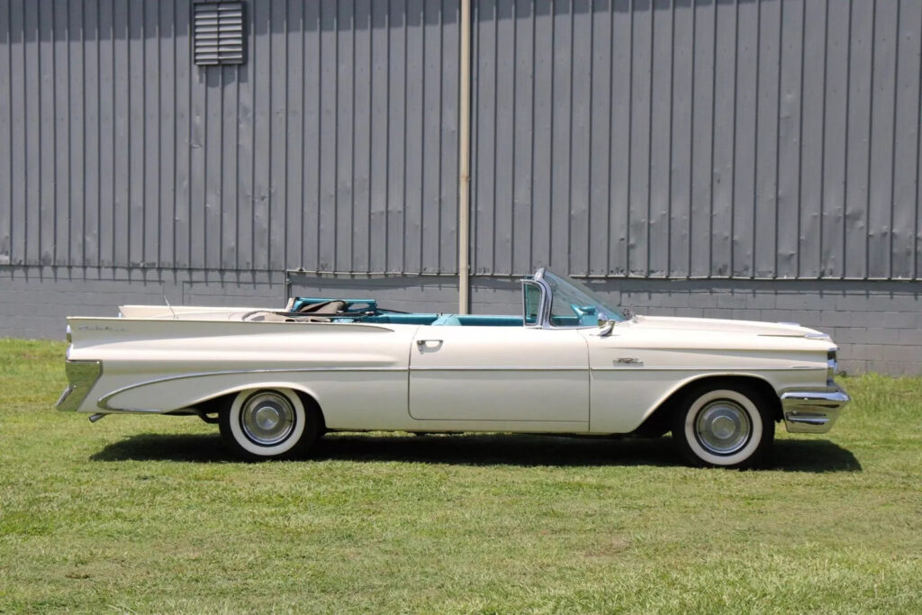 1959 Pontiac Catalina Convertible