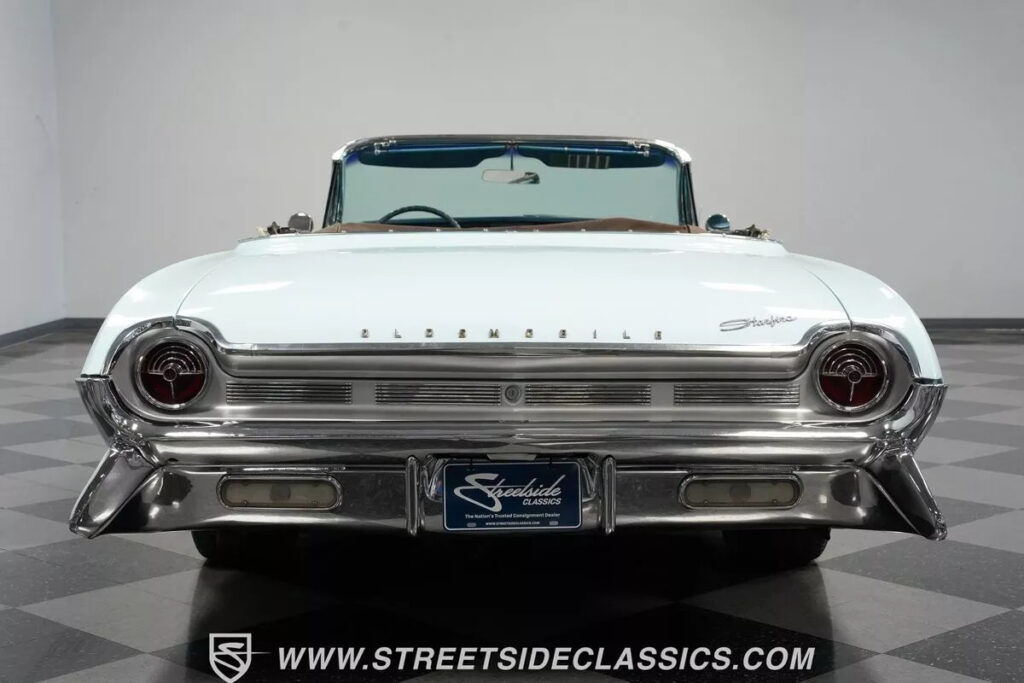 1961 Oldsmobile Starfire