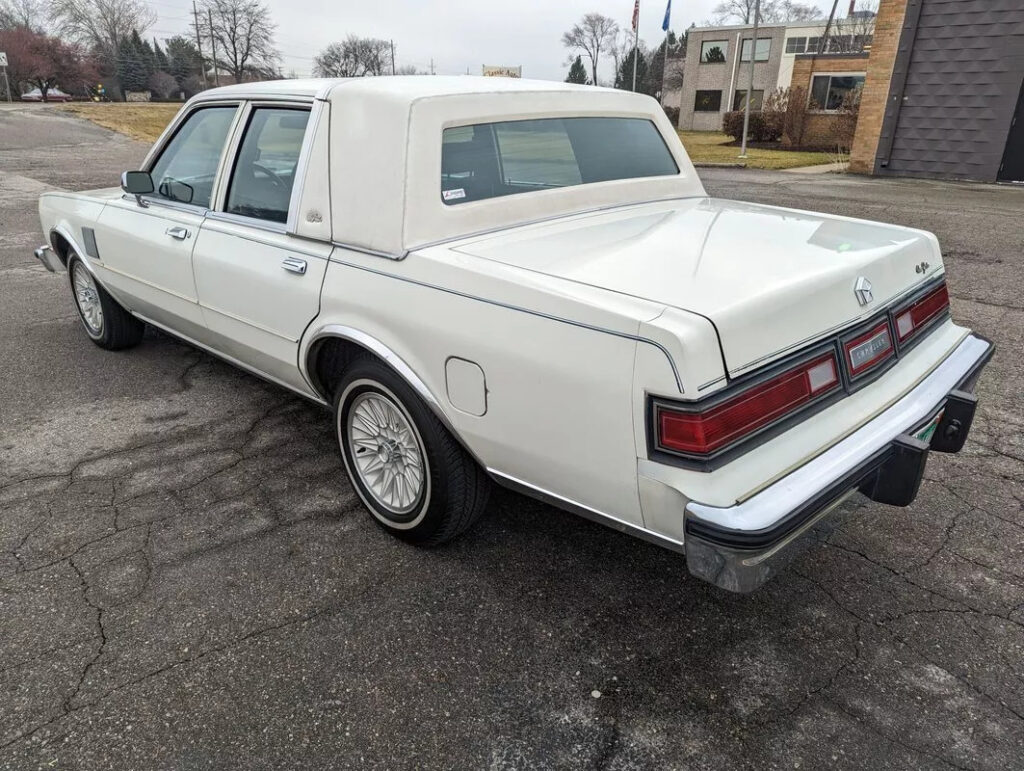 1983 Chrysler New Yorker