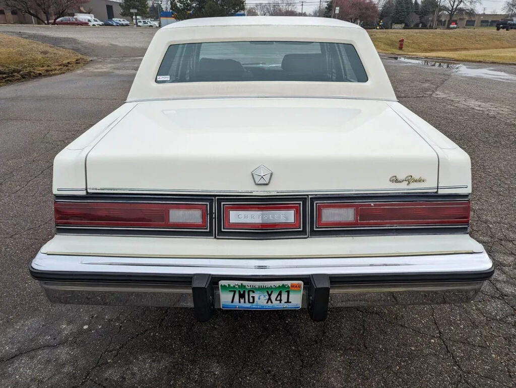 1983 Chrysler New Yorker