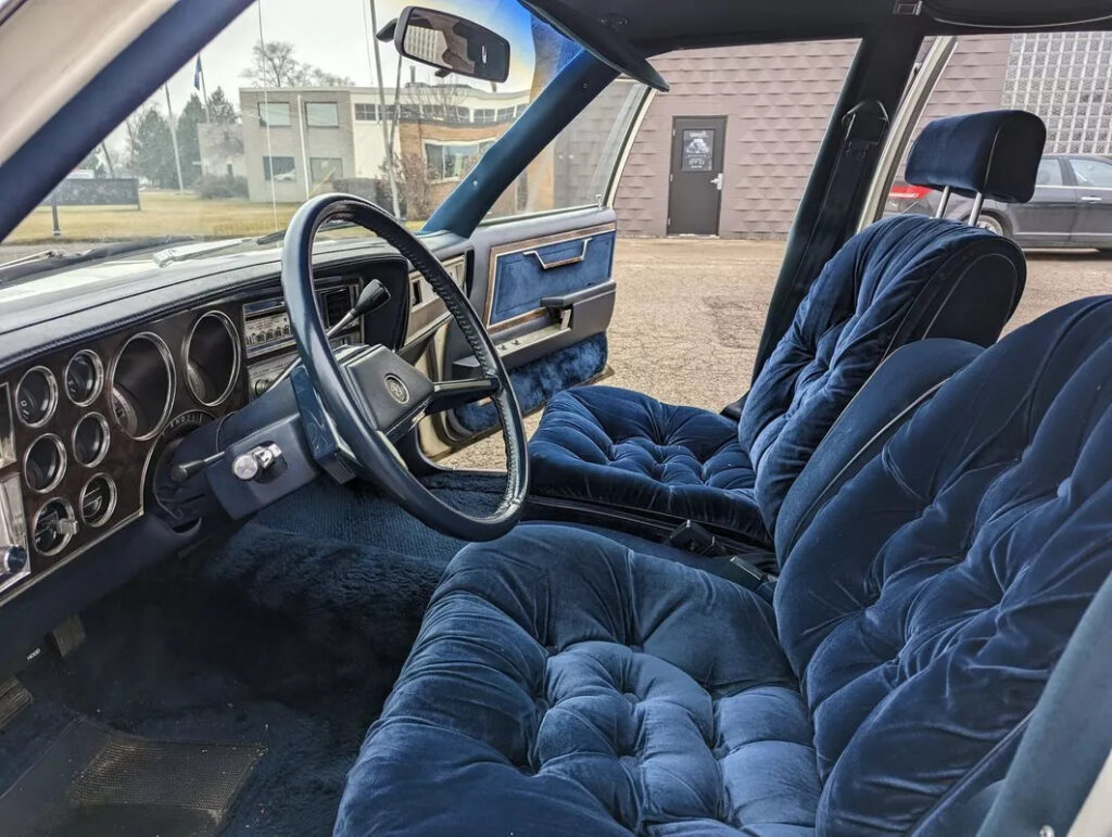 1983 Chrysler New Yorker