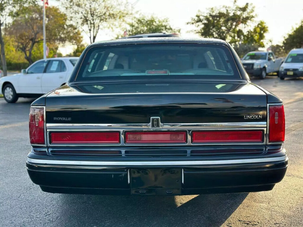 1996 Lincoln Town Car