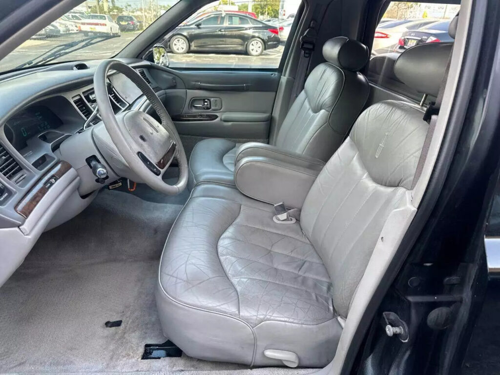 1996 Lincoln Town Car