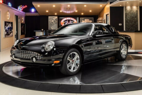 2002 Ford Thunderbird zu verkaufen