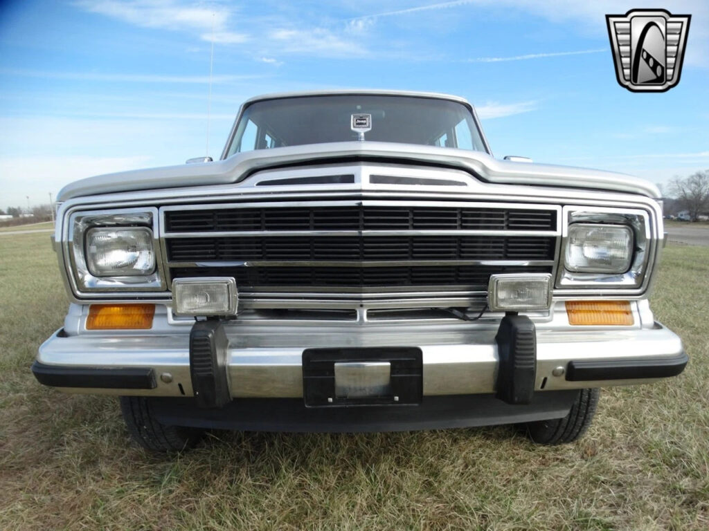 1989 Jeep Wagoneer