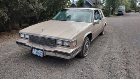 1985 Cadillac DeVille zu verkaufen