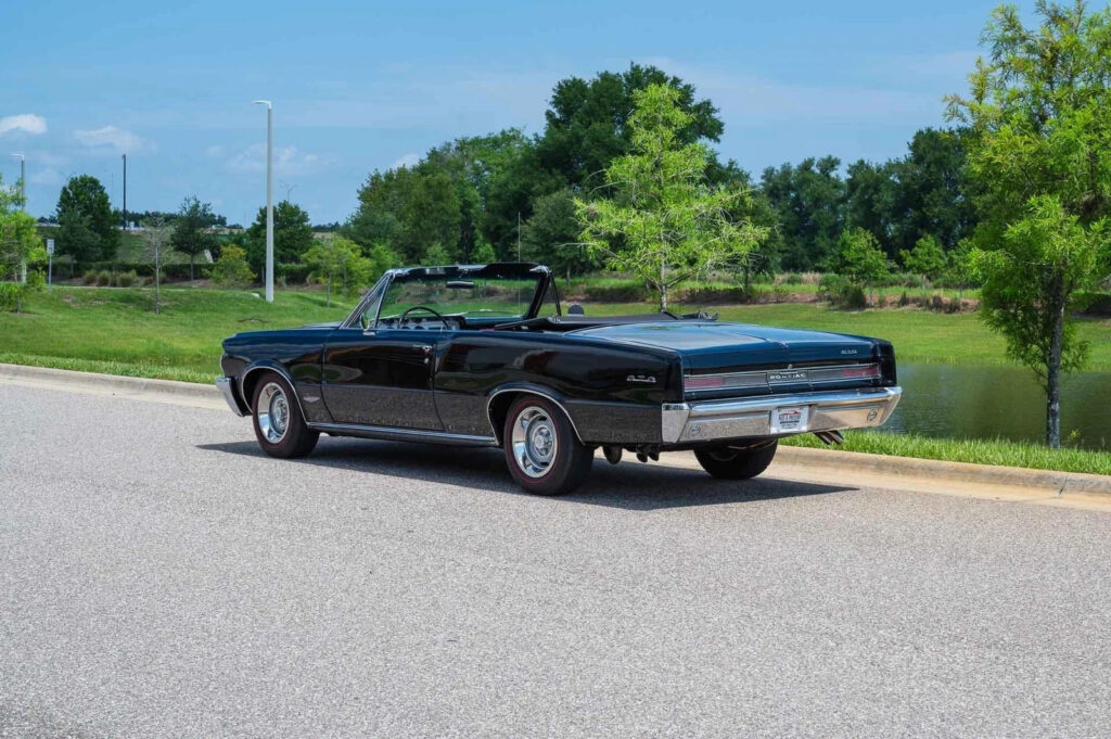 1964 Pontiac Le Mans