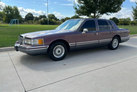 1994 Lincoln Town Car zu verkaufen