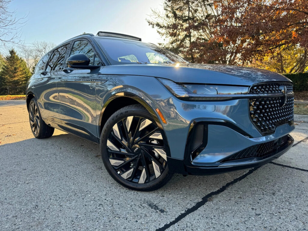 2025 Lincoln Nautilus